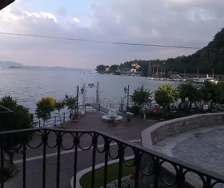 Paradiso Sul Maggiore Apartment *