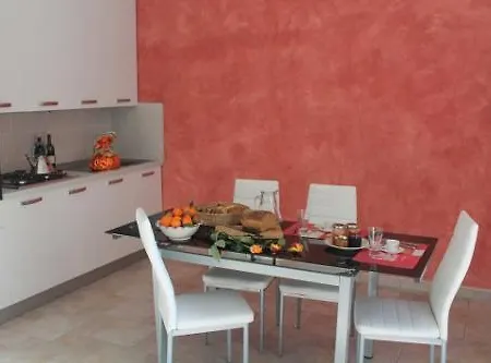 Paradiso Sul Maggiore Apartment *